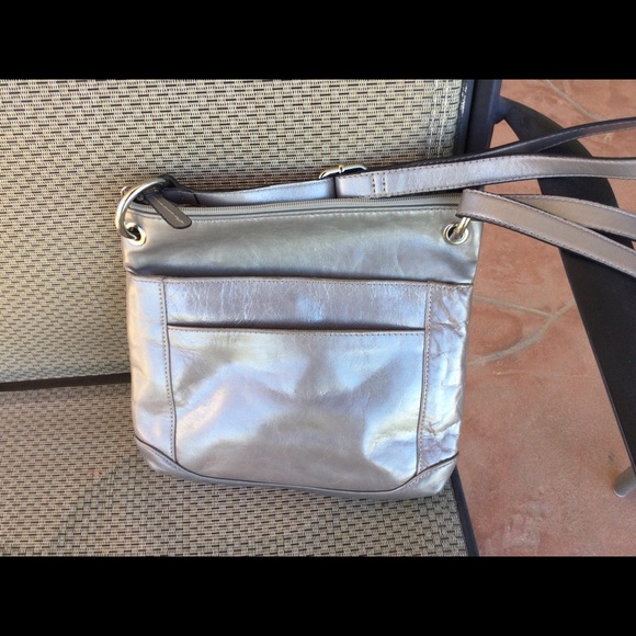 Beautiful Silver handbag - Picture 2 of 3